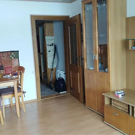 Happy Apartment *